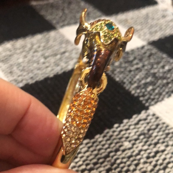 Elephant Bangle Bracelet. NWOT - Picture 3 of 9